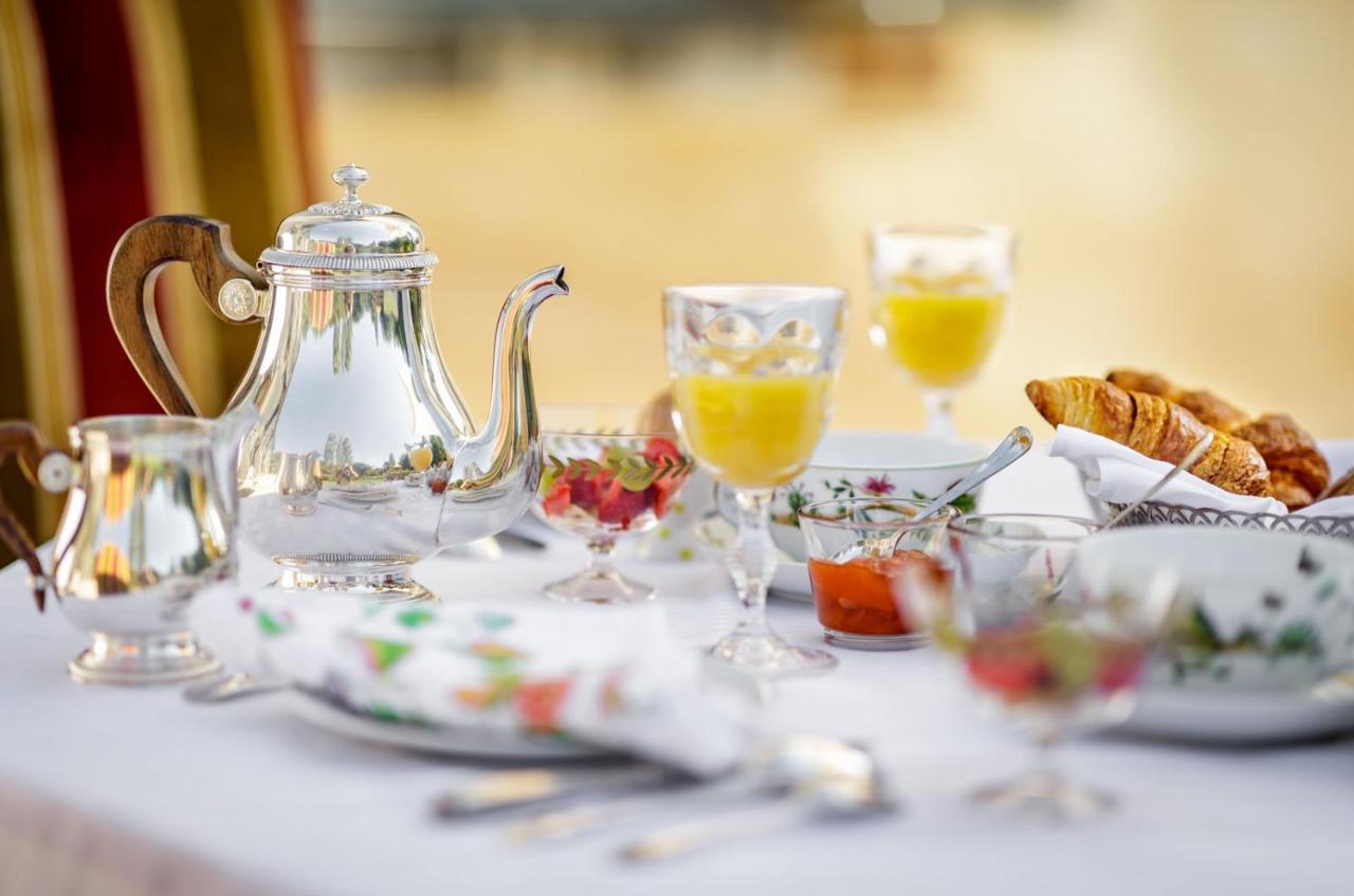 Manoir De Bel Ebat Hotel Crossac Eksteriør billede
